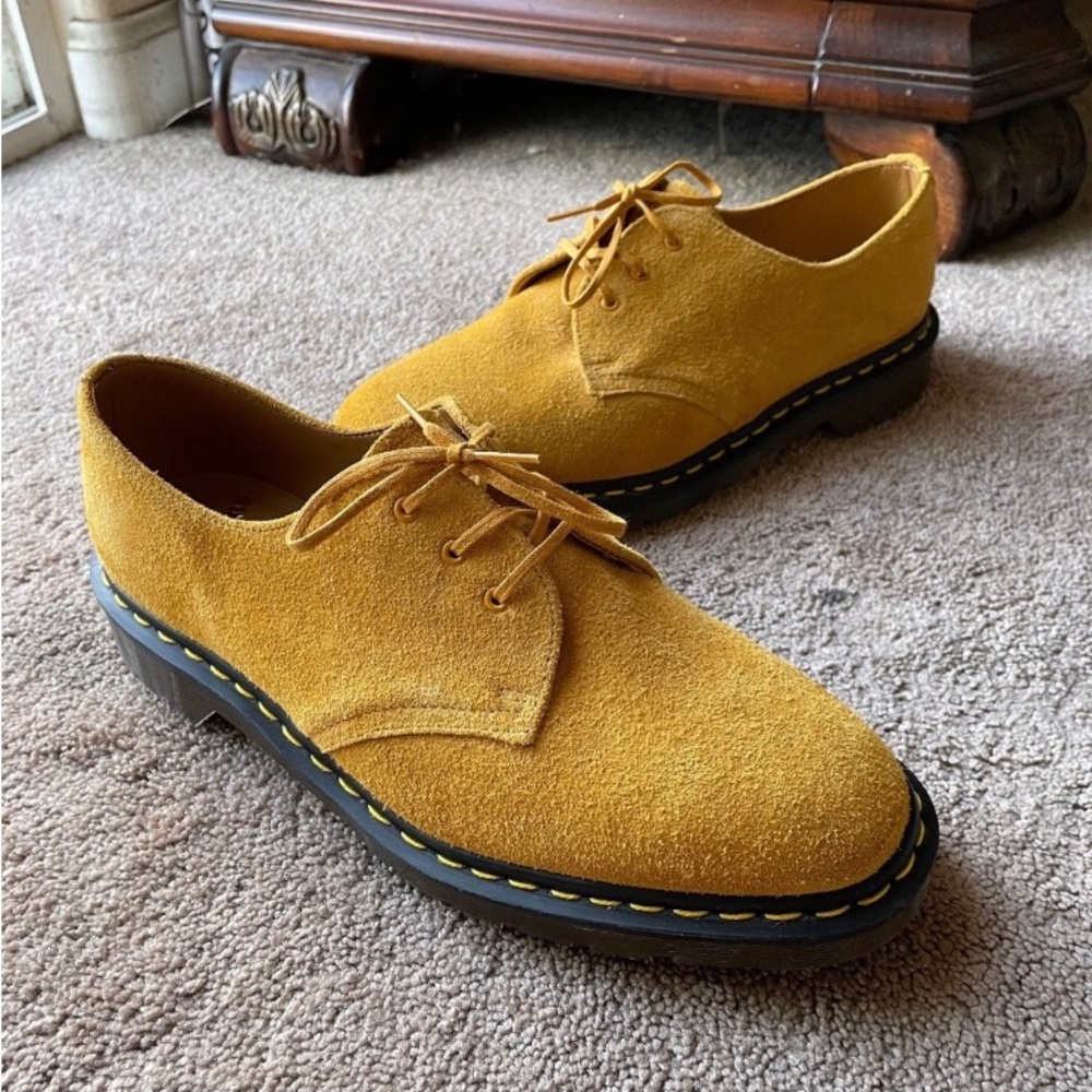 Dr martens 1461 us size 10 mens  yellow
